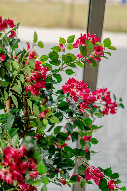 Langwerpige kunstplant bougainvillea met bloesems