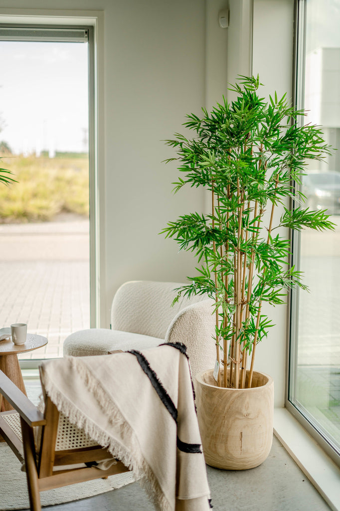 Decoratieve kunstplant in Japanse stijl